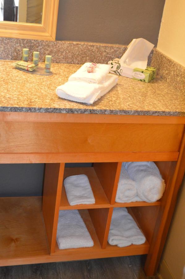 Lake View Inn غرانبوري المظهر الخارجي الصورة